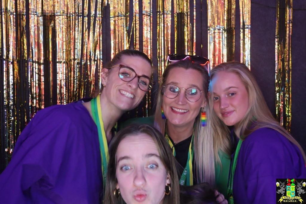 ../Images/Jeugd Opwarmbal Photobooth 367.jpg